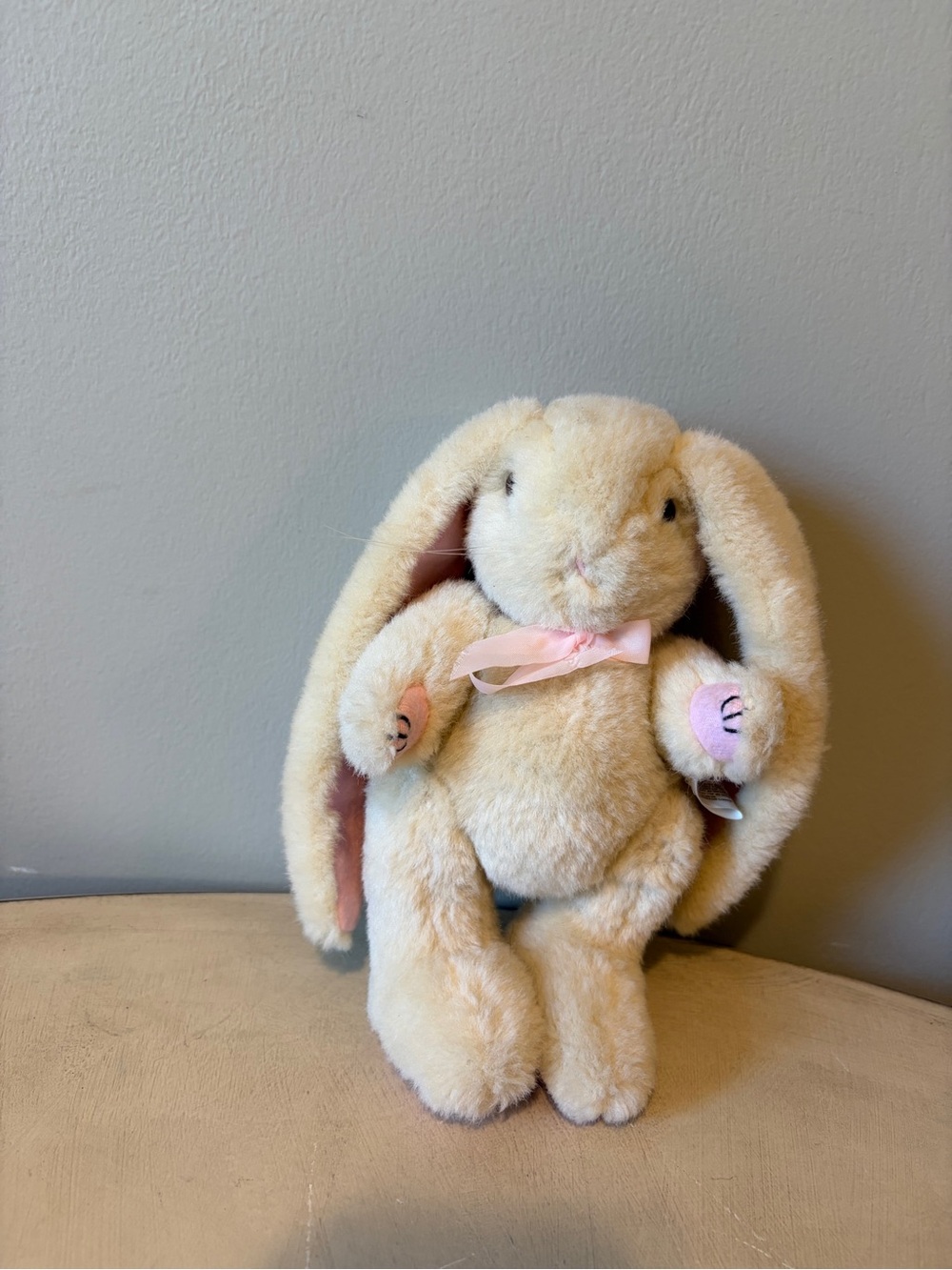 Wang Jointed Plush Bunny 7.5 Inches Excellent Condition